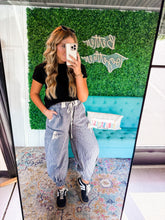 Load image into Gallery viewer, Striped Drawstring Pocket Joggers
