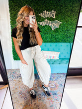 Load image into Gallery viewer, Striped Drawstring Pocket Joggers
