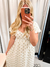 Load image into Gallery viewer, The Miley in Lemon Petal

